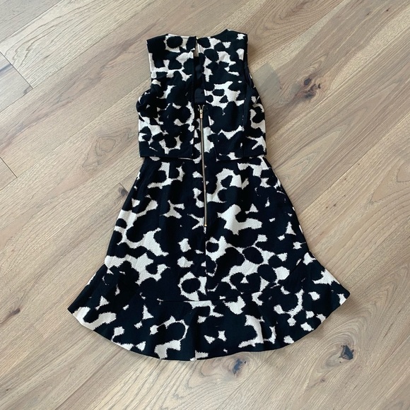 Banana Republic Black and Tan Animal Print Women’s Dress NWOT Size 0 - Picture 3 of 5